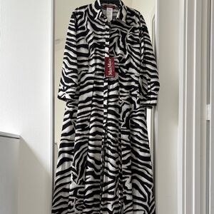 MAXMARA STUDIO NWT size 12 crisp cotton shirt dress Hidden buttons, side pockets